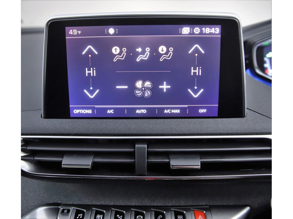 2019 Peugeot 3008 - image 20