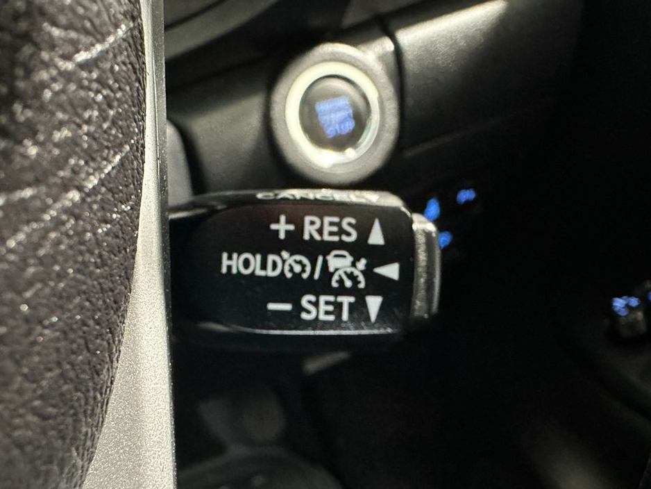 2022 Toyota Hilux Invincible 2.4 D4D Auto Double Cab €36,800