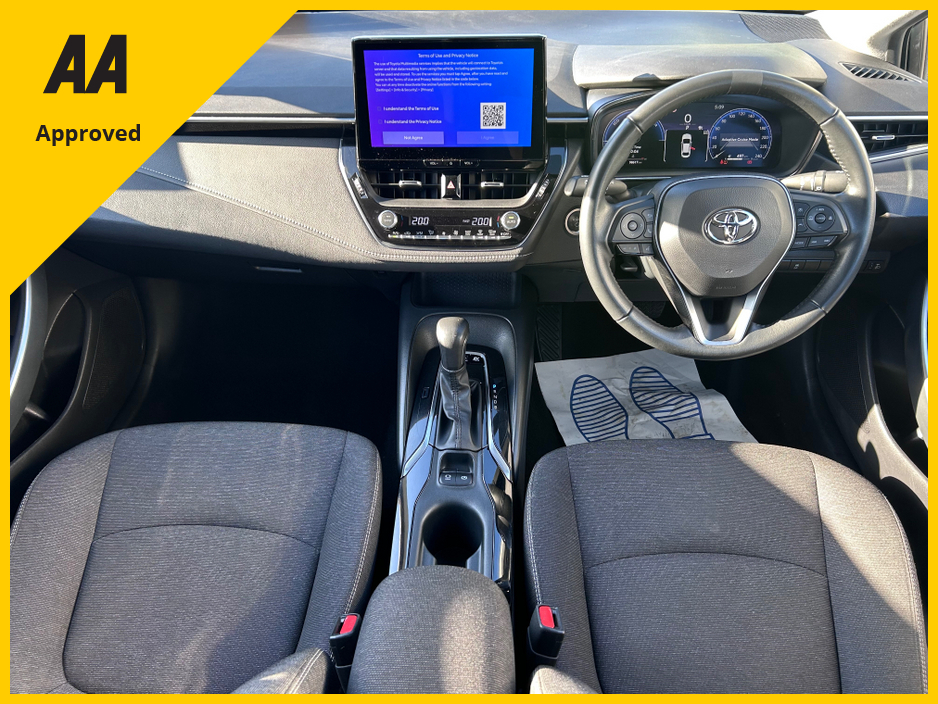 2023 Toyota Corolla - image 2