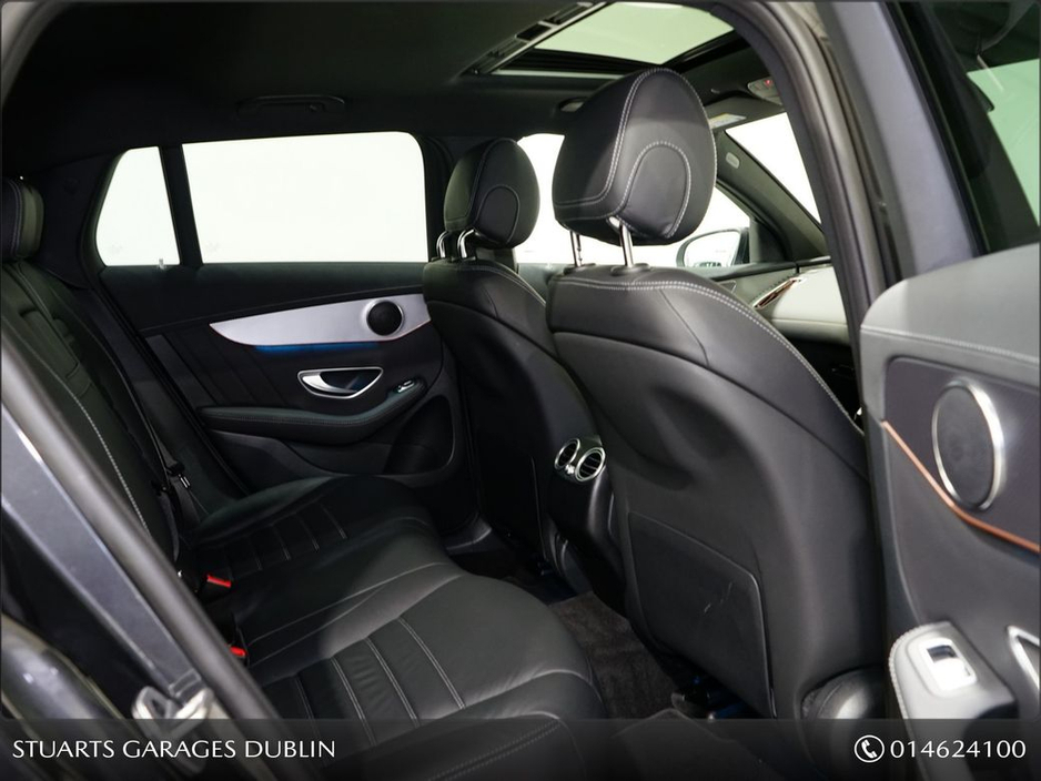 2023 Mercedes-Benz EQC EQC 400 AMG LINE: SELENITE GREY METALLIC WITH BLACK LEATHER, SUNROOF, 21” DIAMOND CUT TURBINE ALLOYS, SIDE RUNNING BOARDS, KEYLESS ENTRY €44,945