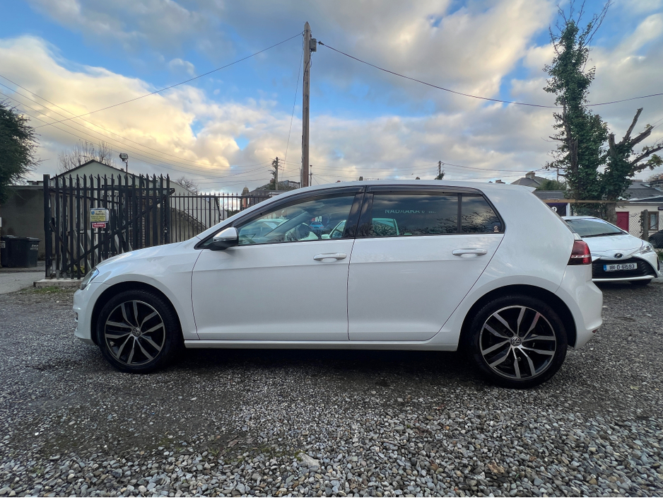 2017 Volkswagen Golf DBA-6RCJZ €16,500