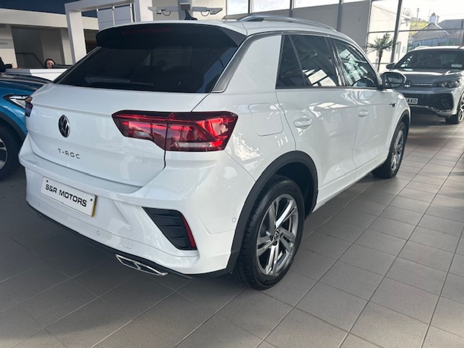 2025 Volkswagen T-Roc - image 4