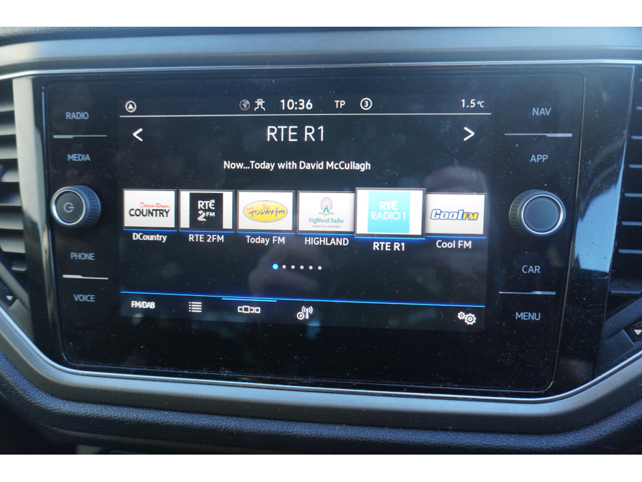 2021 Volkswagen T-Roc - image 15