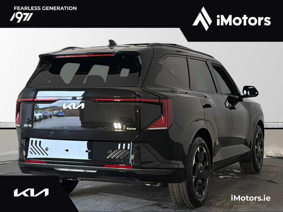 2026 Kia EV5 - image 3