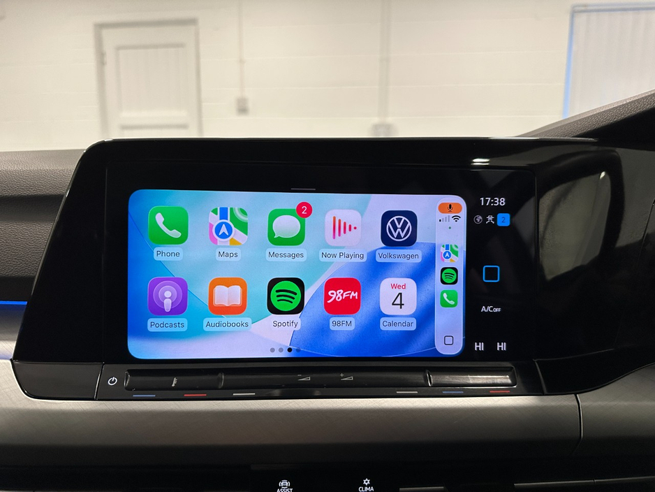 2021 Volkswagen Golf - image 29