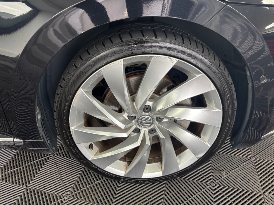 2019 Volkswagen Arteon - image 6