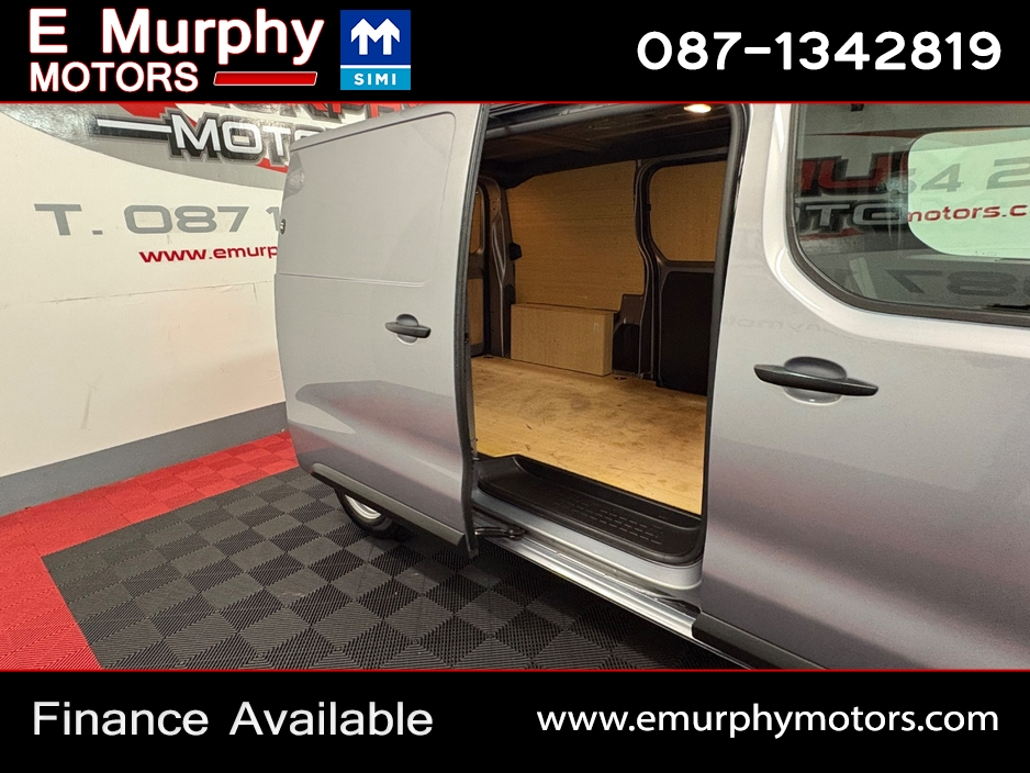 2023 Peugeot Expert - image 13