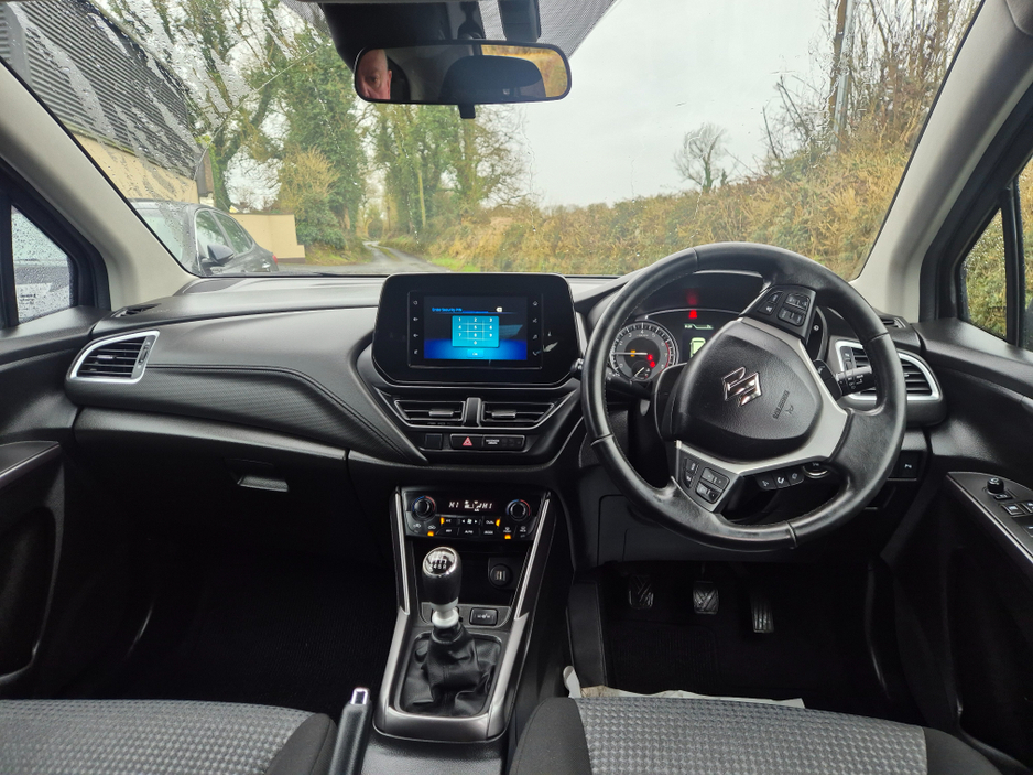 2023 Suzuki SX4 S-CROSS MOTION B-JET BOOSTERJET €22,500