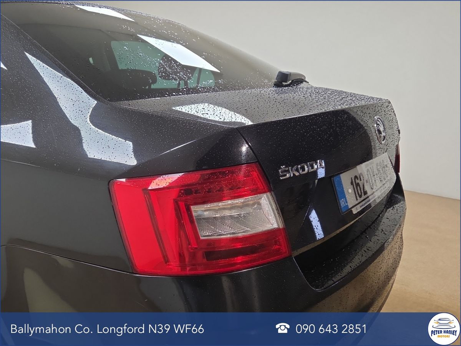 2016 Skoda Octavia - image 27