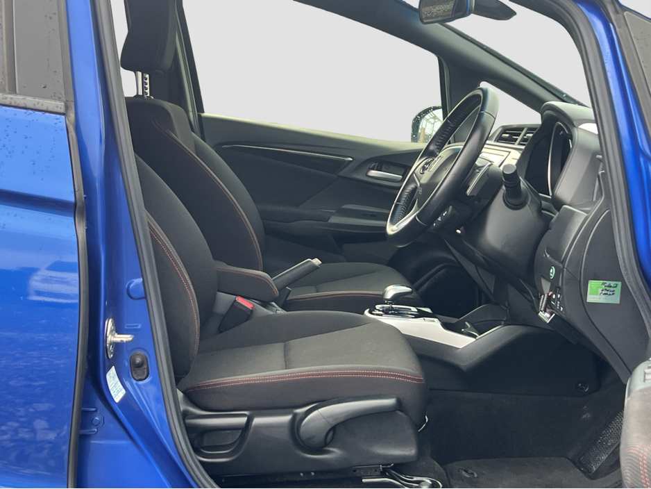 2017 Honda Fit 2017 Honda Fit Sport Self Charging Hybrid Automatic €13,500