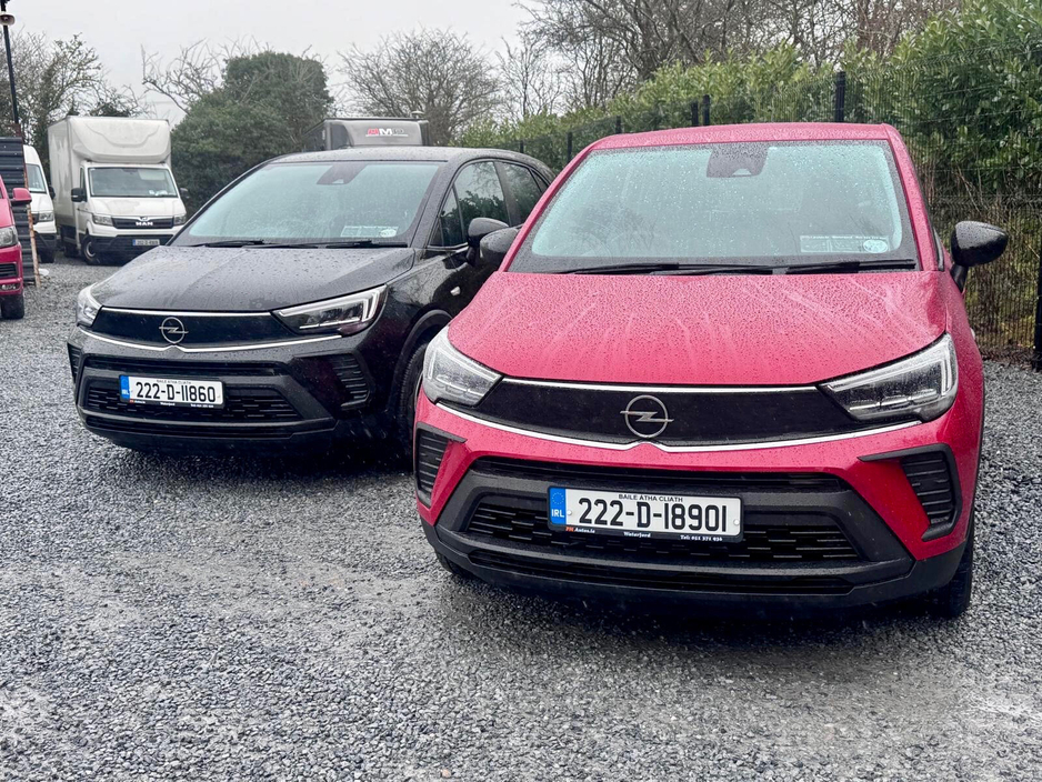 2022 Opel Crossland - image 8