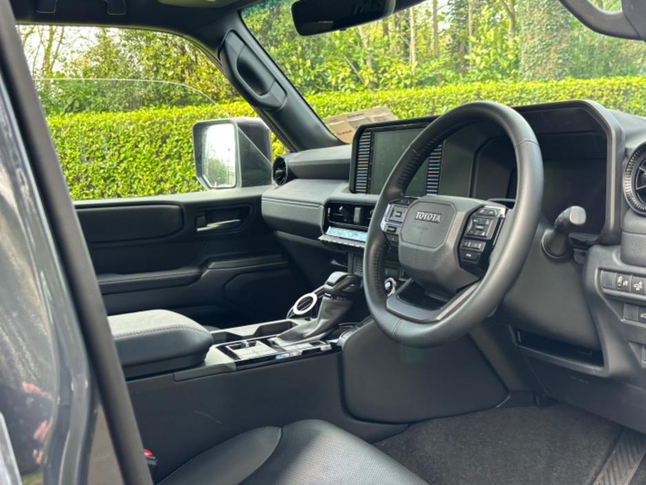 2026 Toyota Landcruiser - image 7