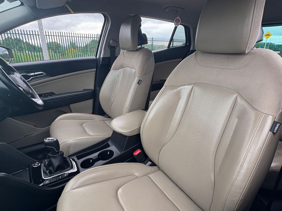 2023 Kia Sportage reserved cod 1.6D K4 *Only 14, 000 kms* Top Spec *Mint Condition*warranty till 2030* Air Conditioning, Bluetooth, Touch Screen Infotainment Syste €34,900