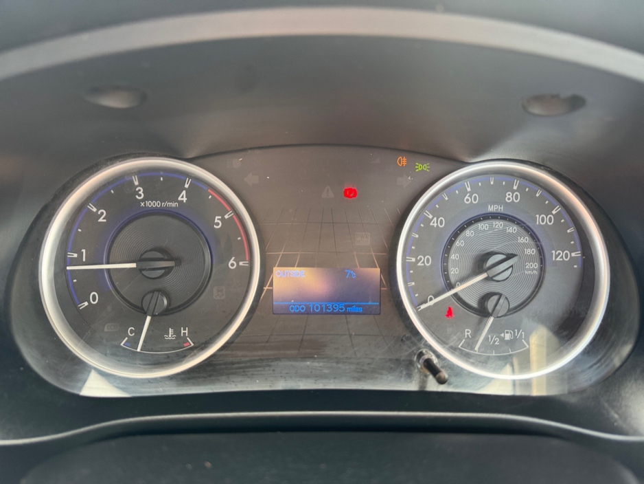 2017 Toyota Hilux - image 15