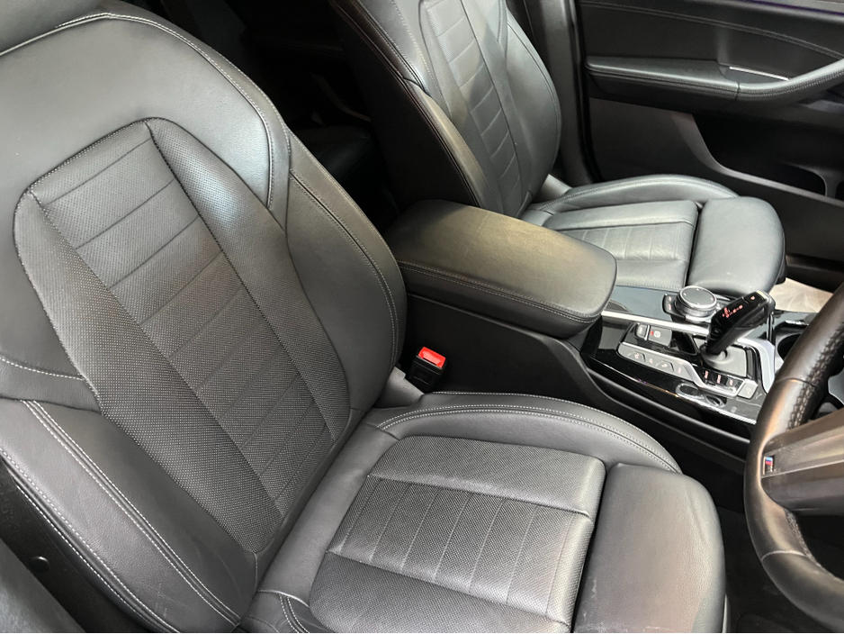 2021 BMW X3 - image 13