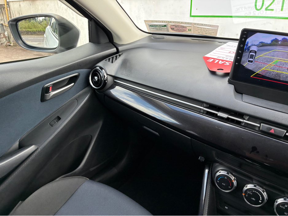 2015 Mazda Demio - image 21