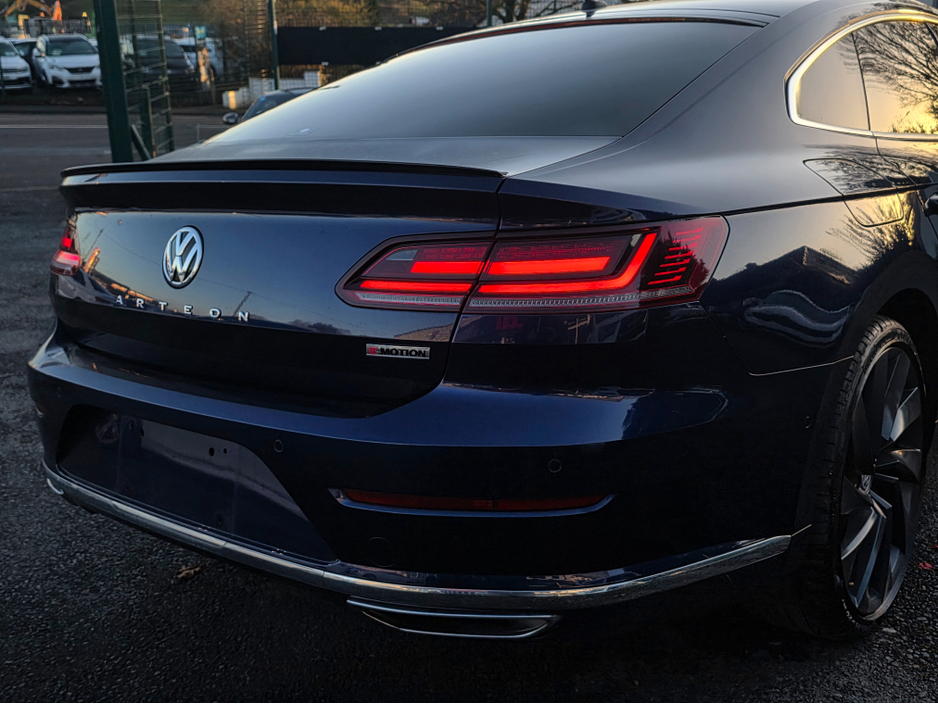 2019 Volkswagen Arteon 2.0 TSI R-LINE PANORAMIC SUNROOF 4MOTION 280BHP VIRTUALDASH FULL LEATHER HEATED ELECTRIC SEATS SAT NAV CARPLAY ANDROID AUTO BLIND SPORT PARKING SENSORS SELF PARKING ASSIST 360 CAMERA DYNAUDIO SOUND €31,500
