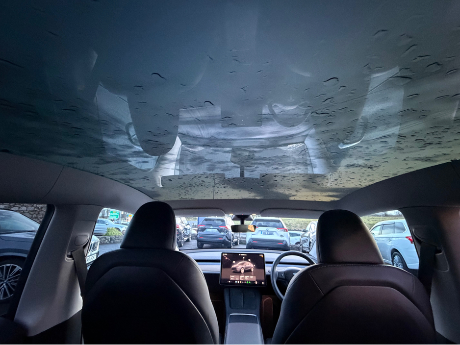 2023 Tesla Model Y - image 2