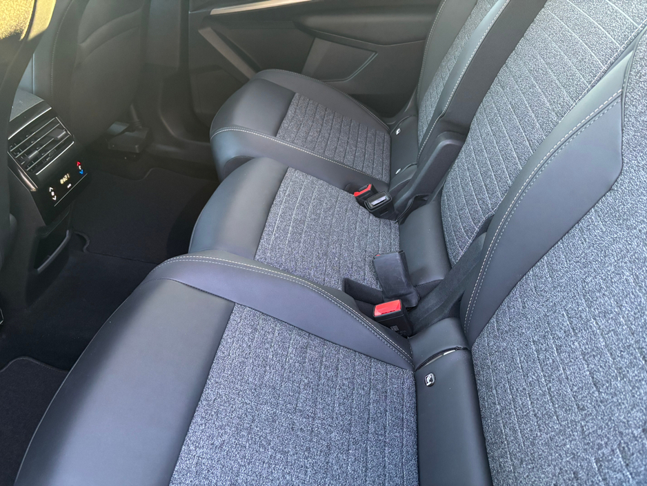 2025 Peugeot 5008  €44,950