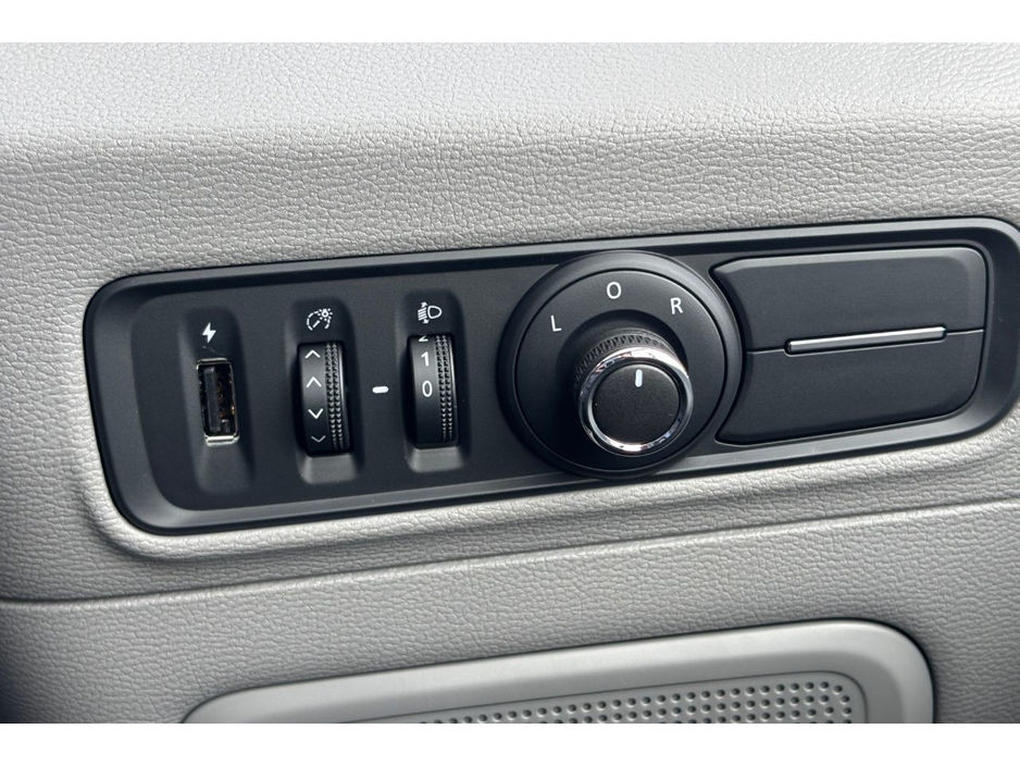 2026 Maxus Deliver 9 BASE L3H2 2.0 TCDI 1 €28,995