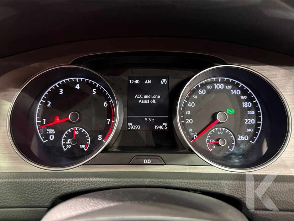 2016 Volkswagen Golf - image 18