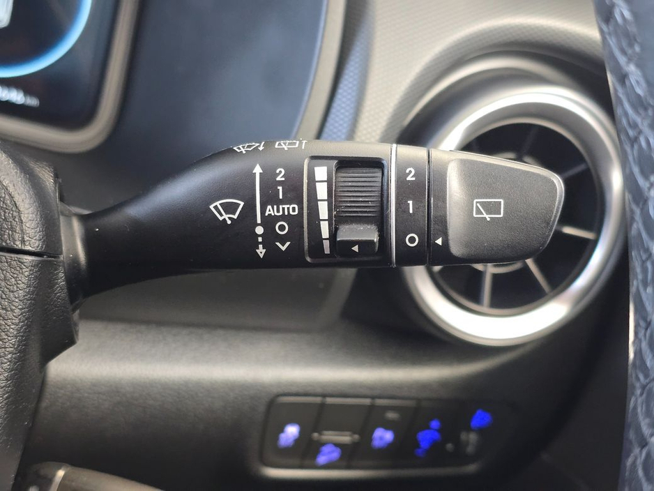 2023 Hyundai Kona - image 19