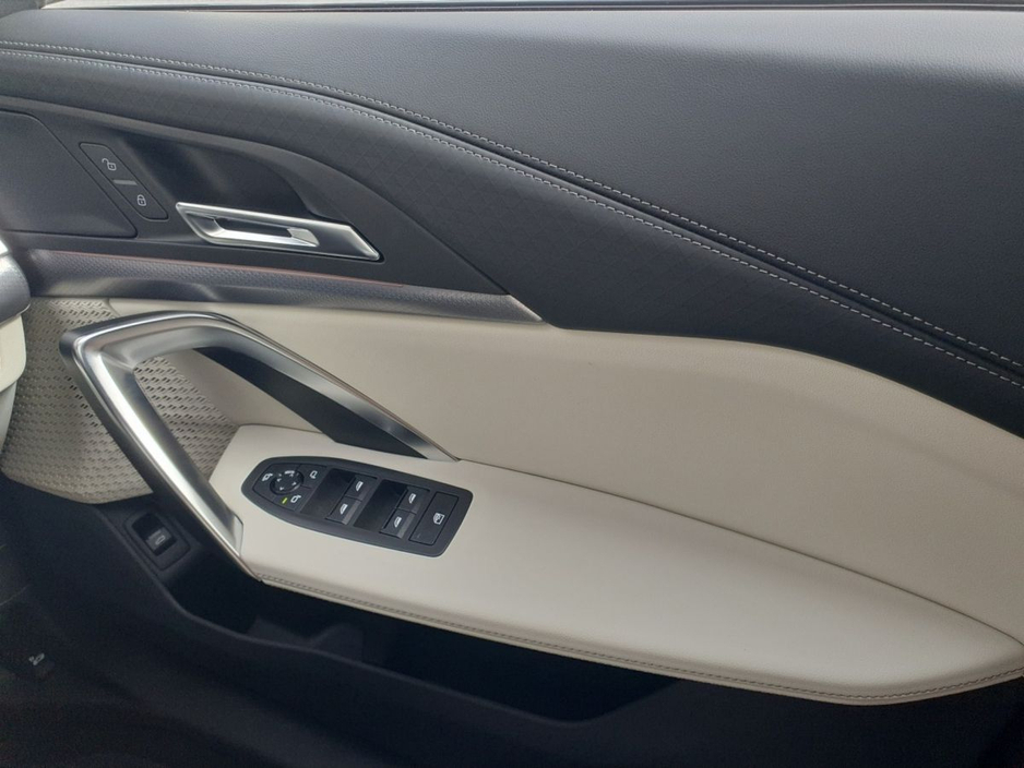 2026 BMW iX2 - image 23