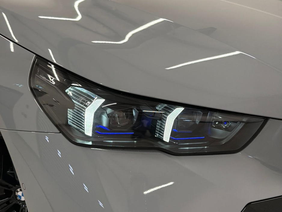 2026 BMW 5 Series - image 21