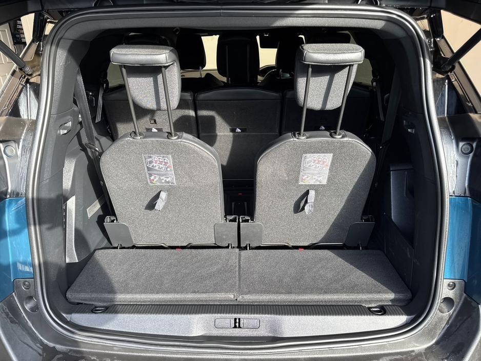 2024 Peugeot 5008 - image 9