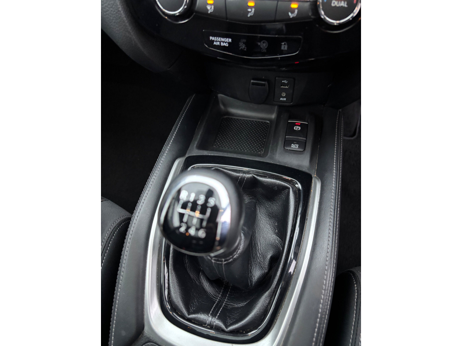 2019 Nissan X-Trail - image 26