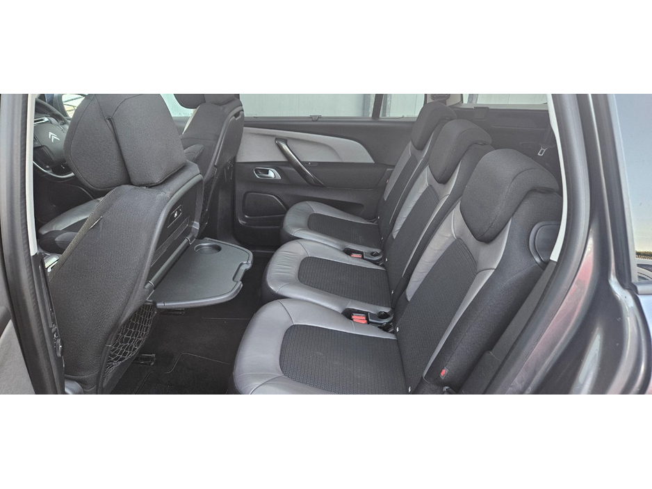 2017 Citroen C4 Picasso - image 27