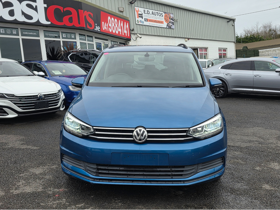 2016 Volkswagen Touran - image 7