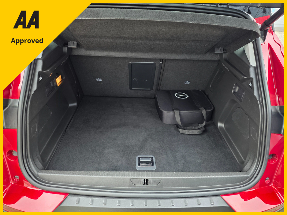 2021 Opel Grandland X - image 9