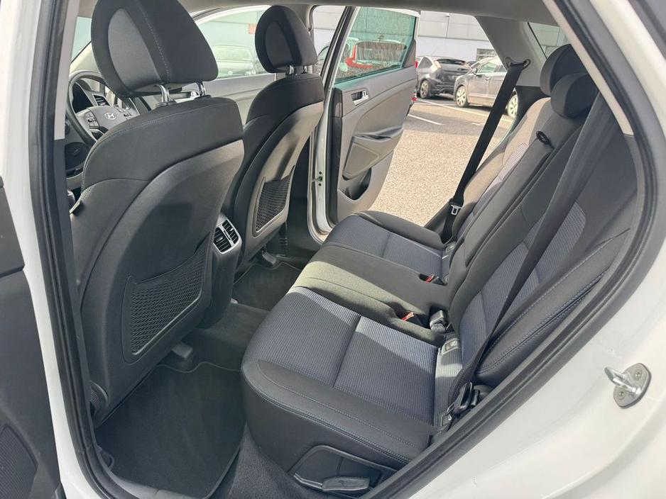 2016 Hyundai Tucson - image 15