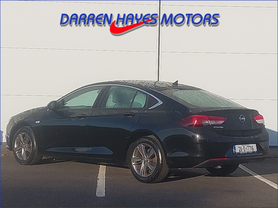 2021 Opel Insignia - image 6