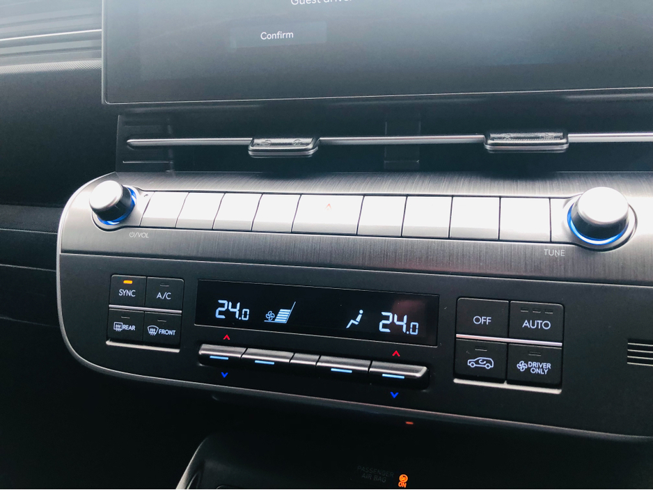 2023 Hyundai Kona Elegance 1.6 Hybrid Automatic €30,950