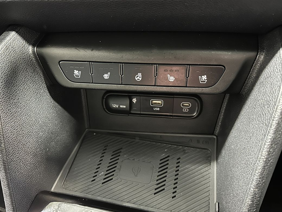 2023 Kia Sportage - image 21
