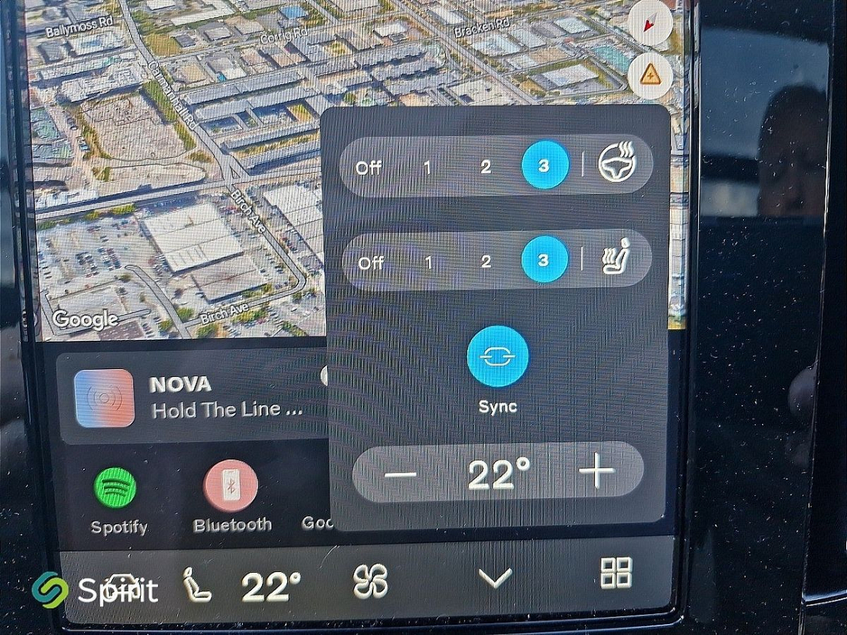 2025 Volvo EX40 Fully Electric, Single Moto,r Extended Range, Ultra, Panoramic Sunroof, HK Premium Sound, 360 View Camera, F&R Heated Seats, Adaptive Cruise Control With Pilot Assist, BLIS/CTA, Volvo On Call €52,950