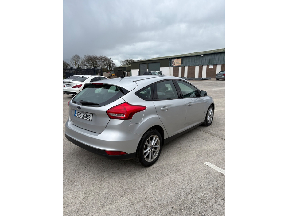 2016 Ford Focus - image 2