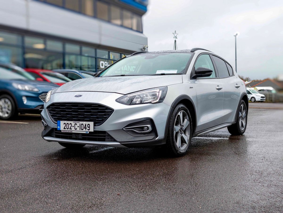 2020 Ford Focus - image 8