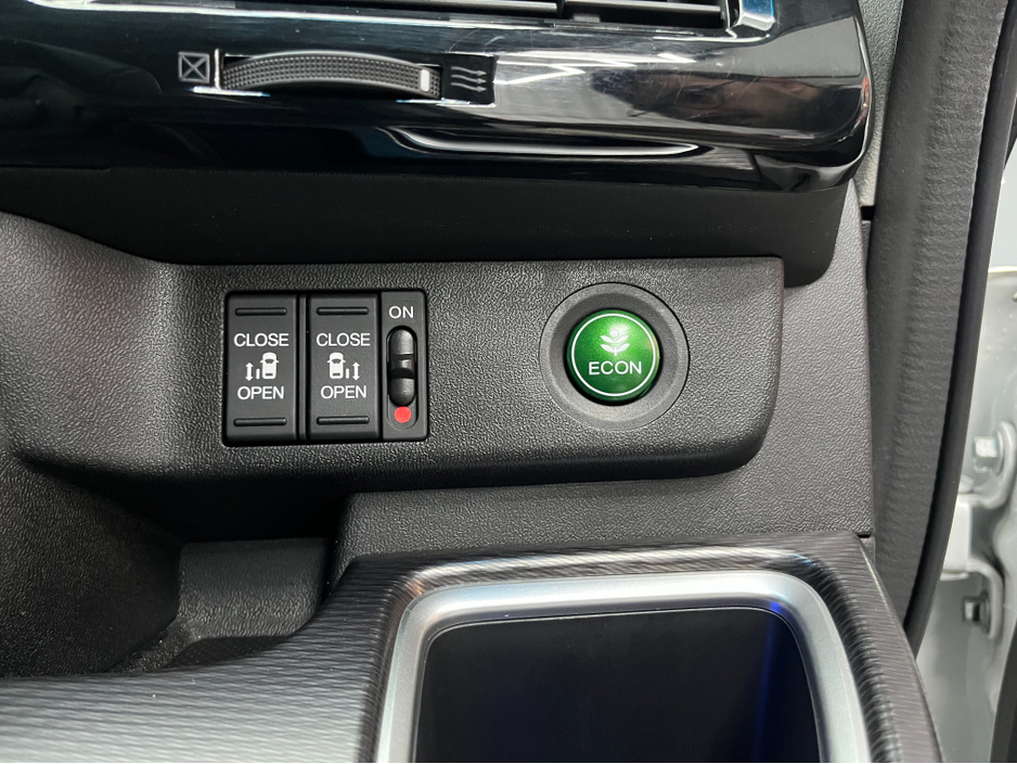 2020 Honda Stepwagon €29950 2020 HONDA STEPWAGON HEV EX G SENSING BLACK STYLE 2.0 AUTOMATIC / CRUISE CONTROL / AUTOMATIC DOORS / 7 SEATS €29,950