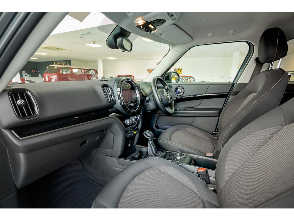 2022 MINI Countryman - image 20