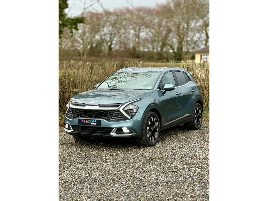 2022 Kia Sportage - image 8