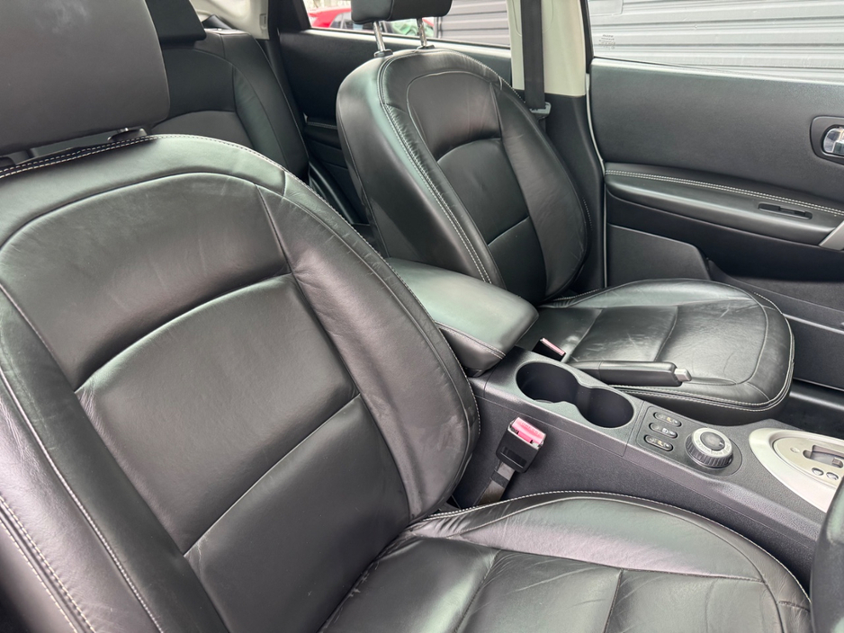 2010 Nissan Qashqai - image 7
