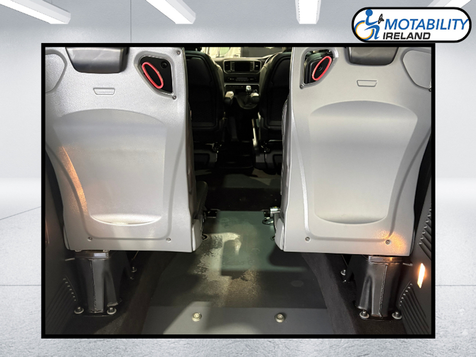 2018 Peugeot Expert Wheelchair Accessible €29,995