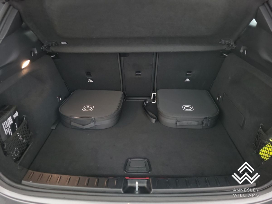 2025 Mercedes-Benz GLA Class GLA250e AMG Line Executive Exclusive Edition