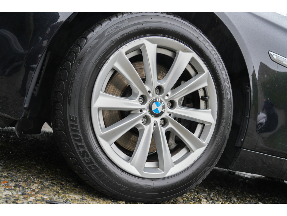 2012 BMW 5 Series - image 14