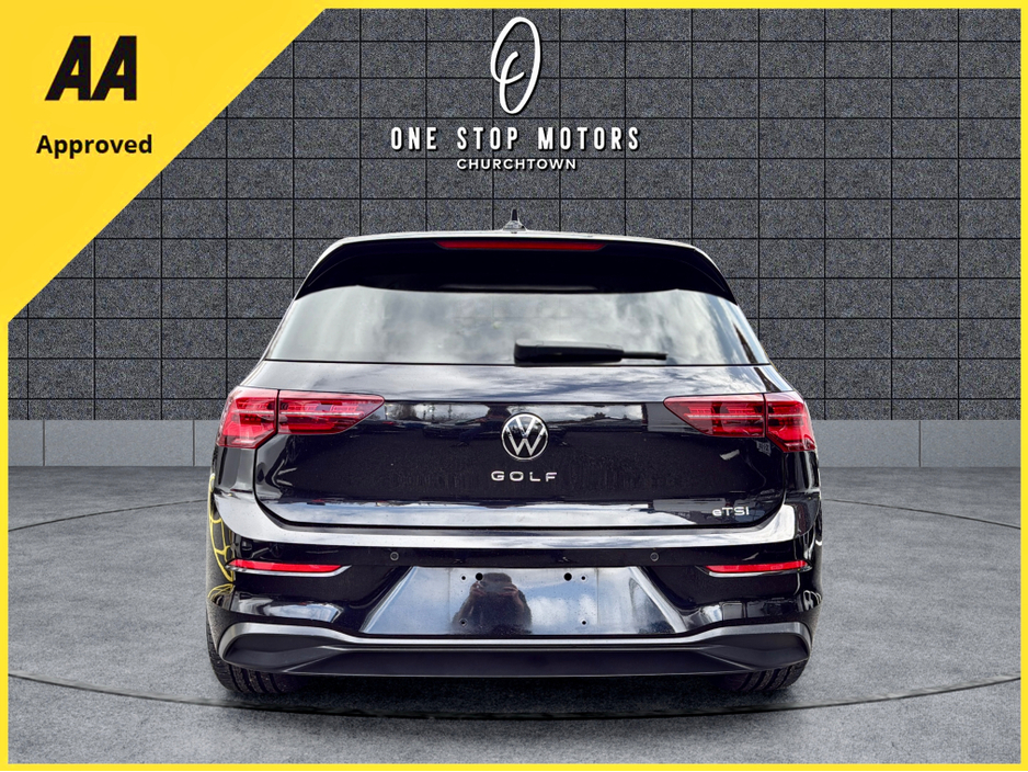 2021 Volkswagen Golf - image 13