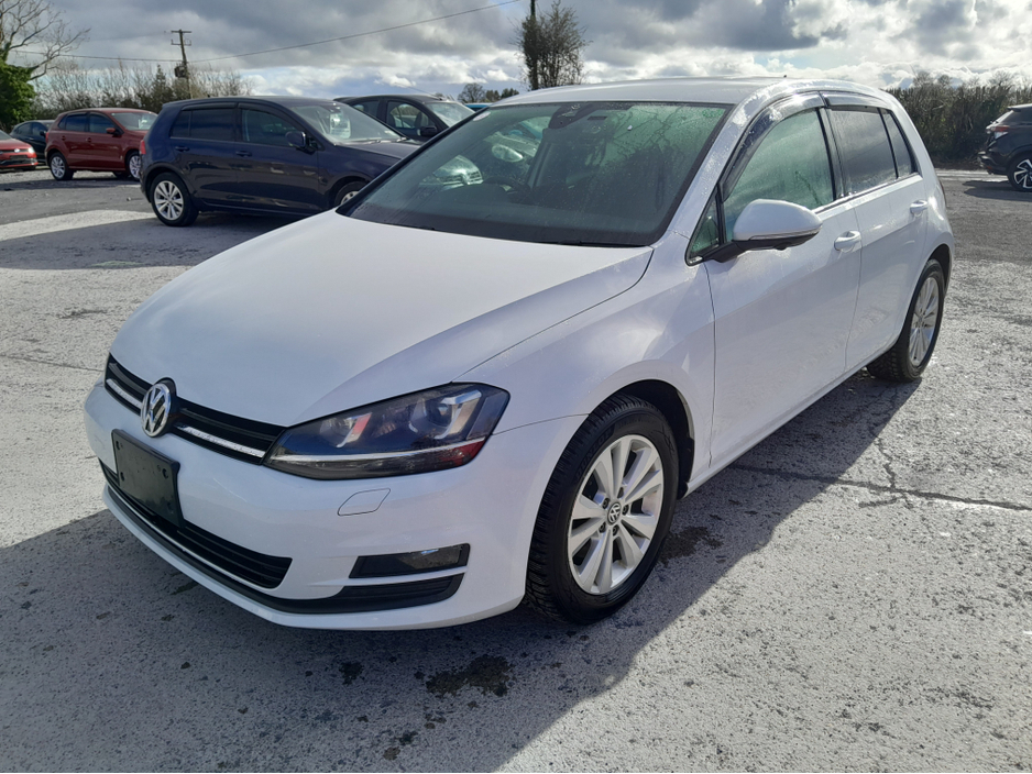 2016 Volkswagen Golf - image 3