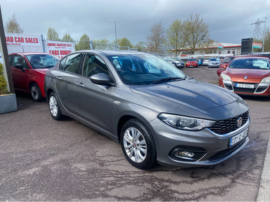 2017 Fiat Tipo - image 5